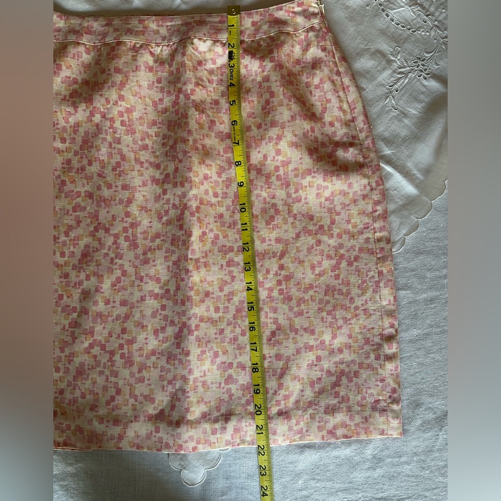 Ann Taylor Pink Mosaic Pencil Skirt - Picture 8 of 8